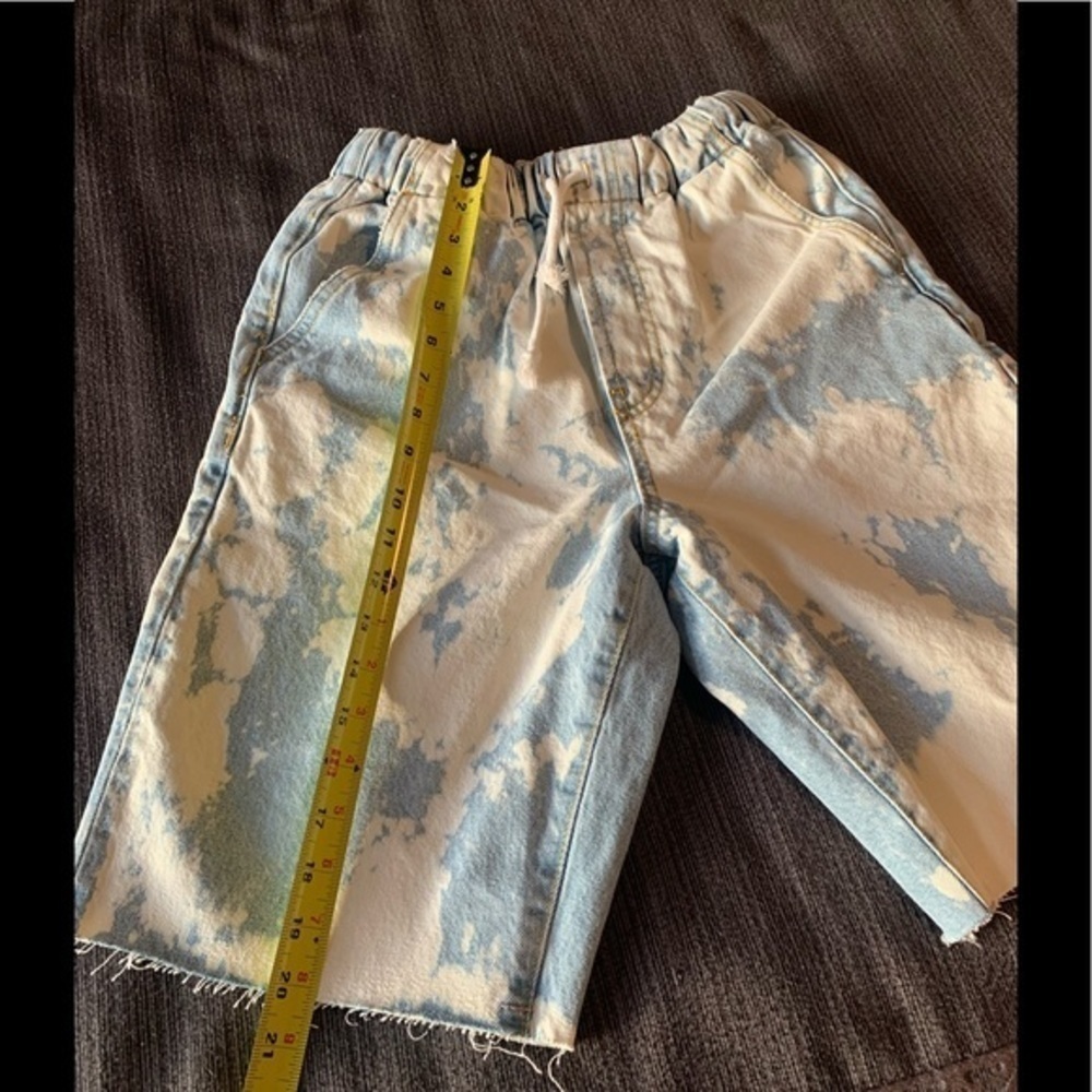 Zara Bleached Blue and Cream Jean Shorts - Picture 15 of 16
